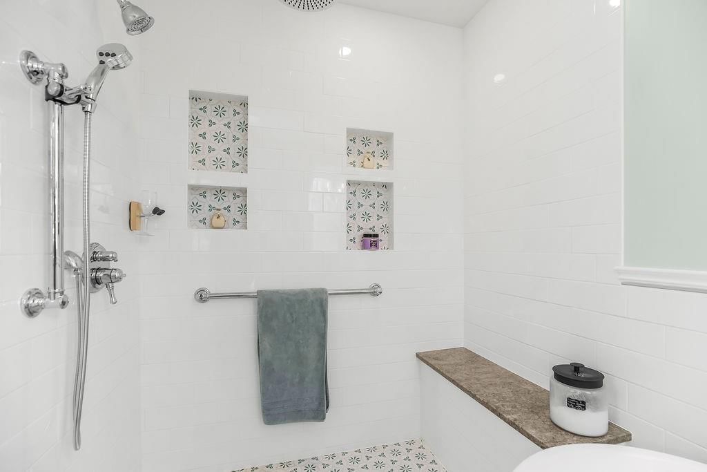 1024 S Broadway Street — photo 40