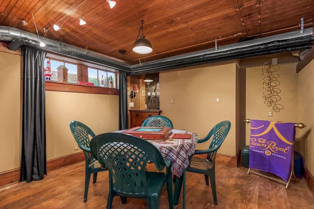 1024 S Broadway Street — photo 44
