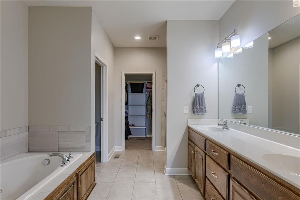 14145 Amanda Lane — photo 15