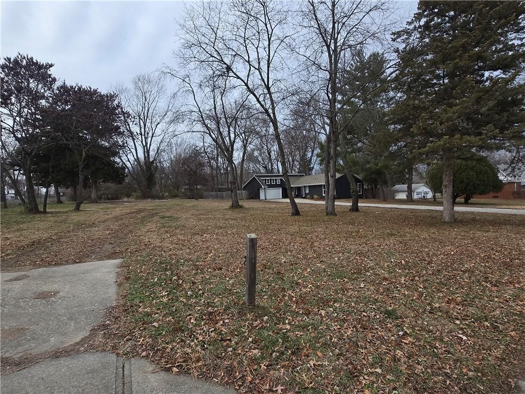 13608 Cypress Avenue — photo 3