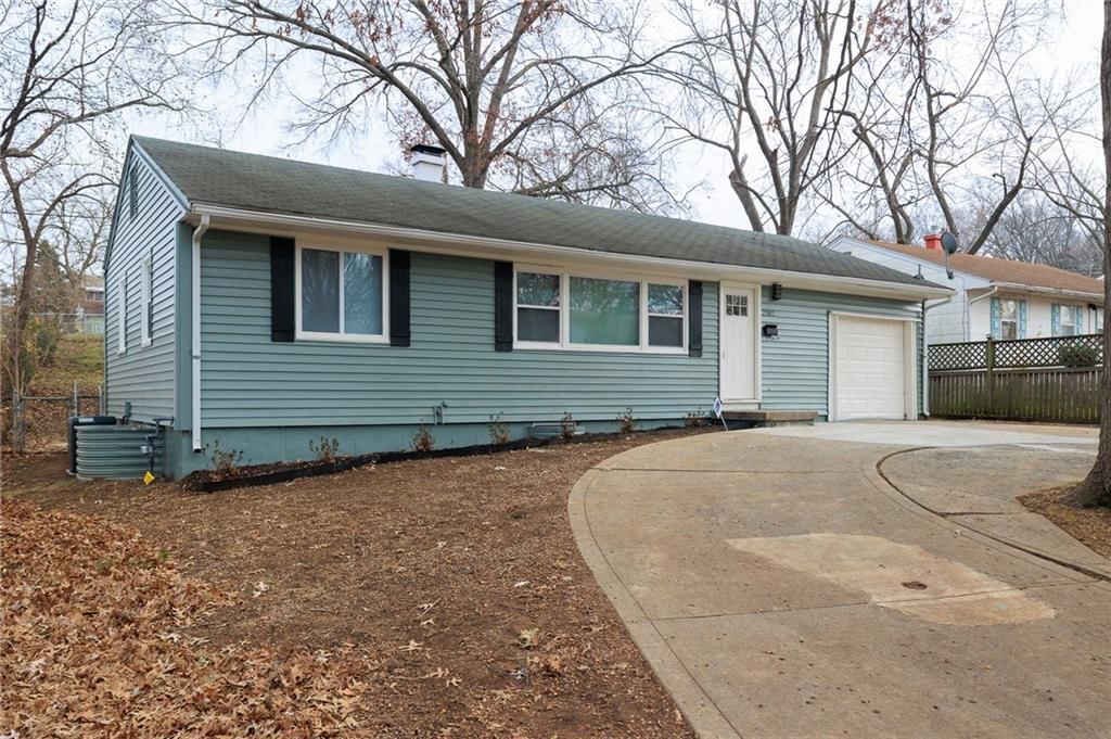 2507 S Arlington Avenue — photo 5