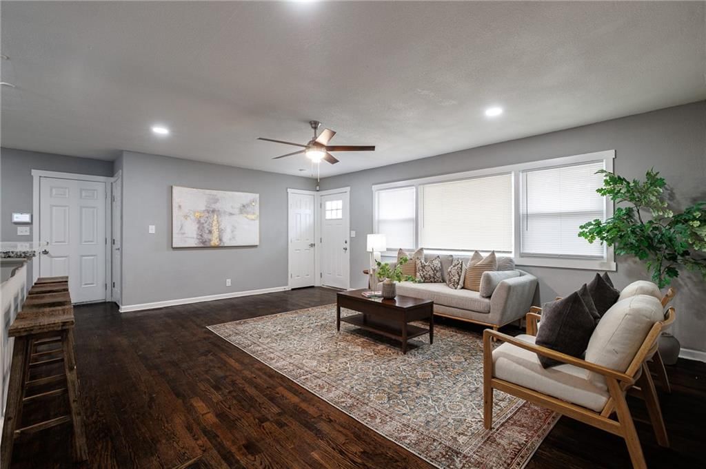 2507 S Arlington Avenue — photo 11