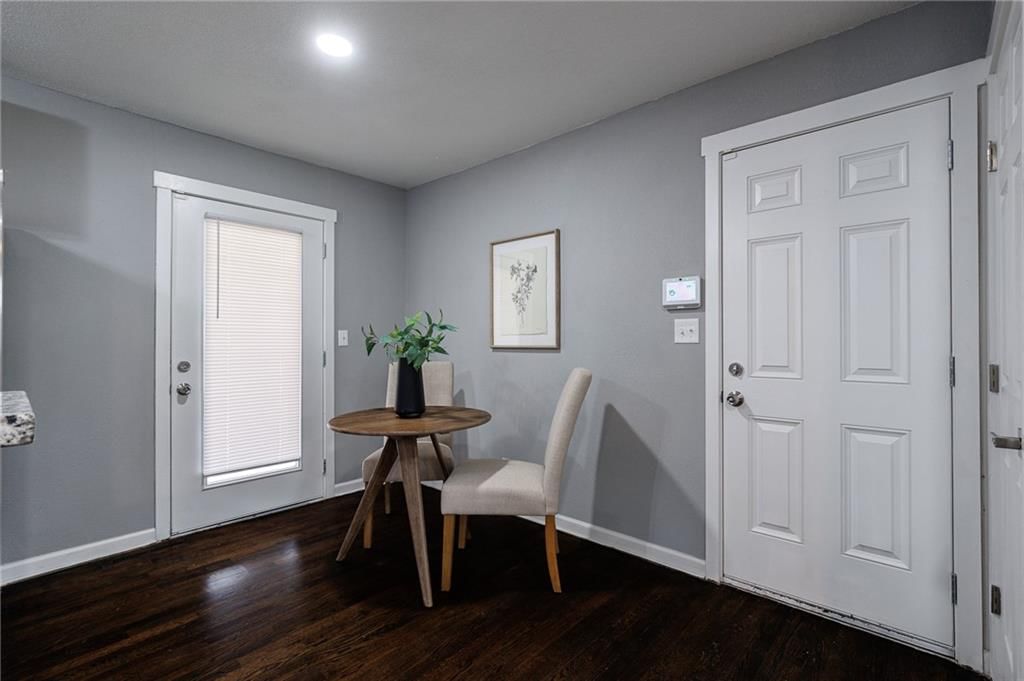 2507 S Arlington Avenue — photo 12