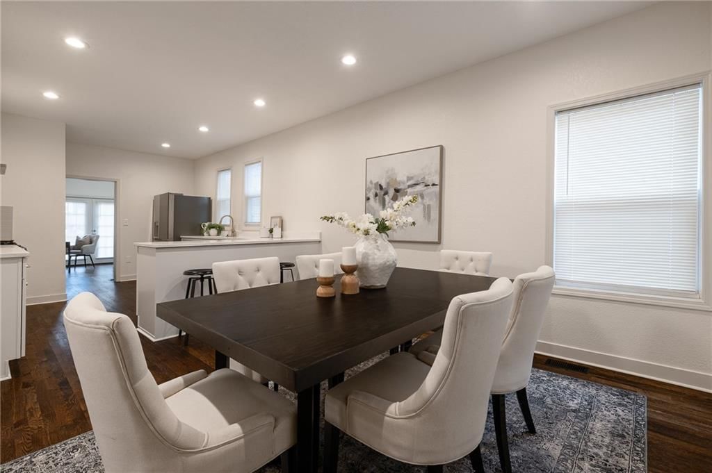 3219 Charlotte Street — photo 8