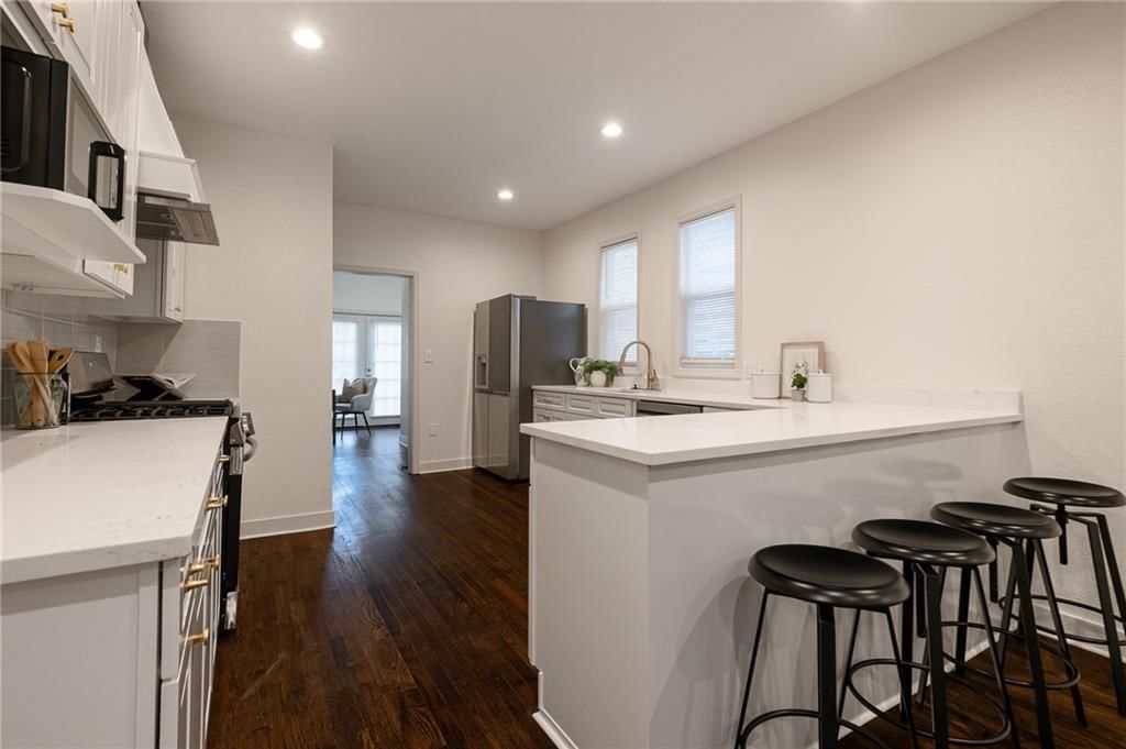 3219 Charlotte Street — photo 9