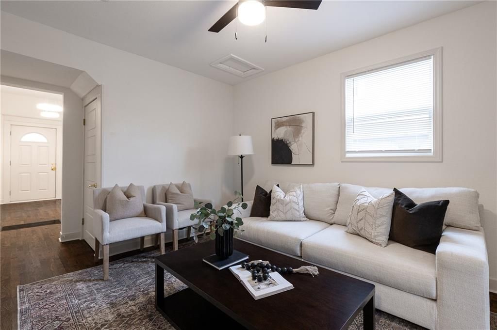 3219 Charlotte Street — photo 15