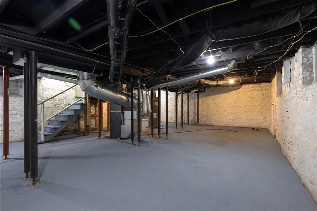 3219 Charlotte Street — photo 28