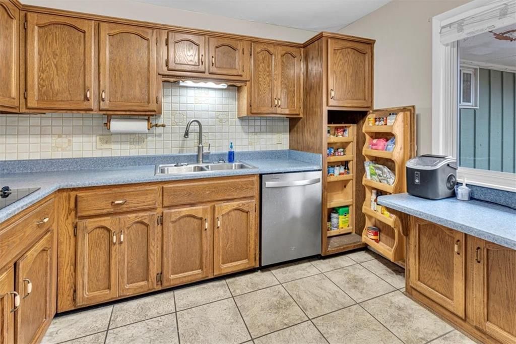 409 NW 58th Street — photo 10