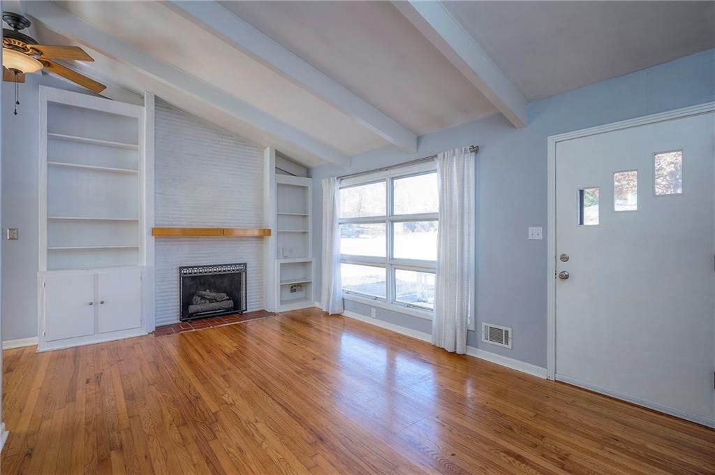 6901 W 78th Terrace — photo 2