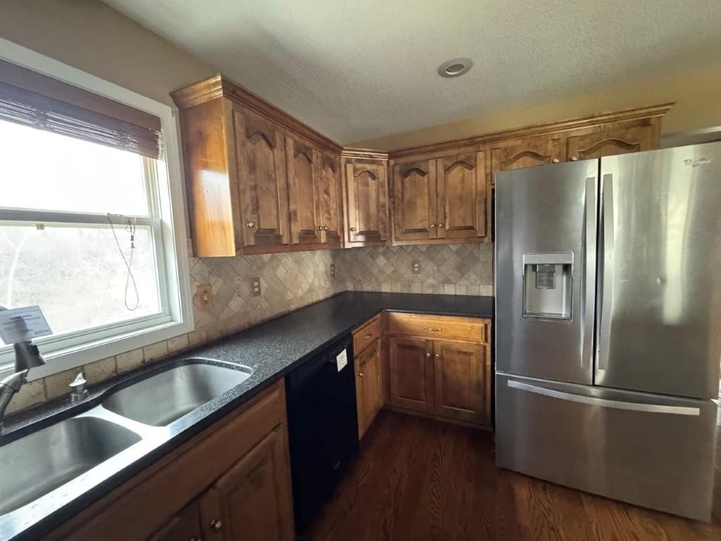 2200 NW Harbor Place — photo 8