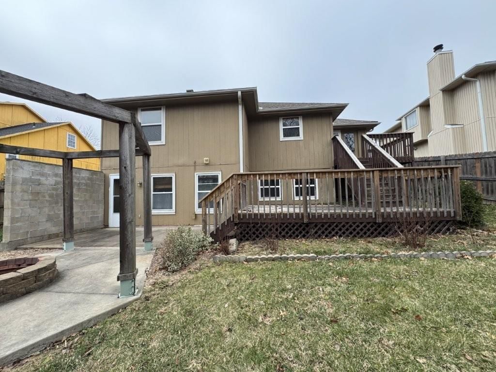 2200 NW Harbor Place — photo 14