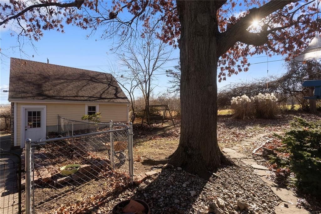 1954 S Lake Terrace — photo 45