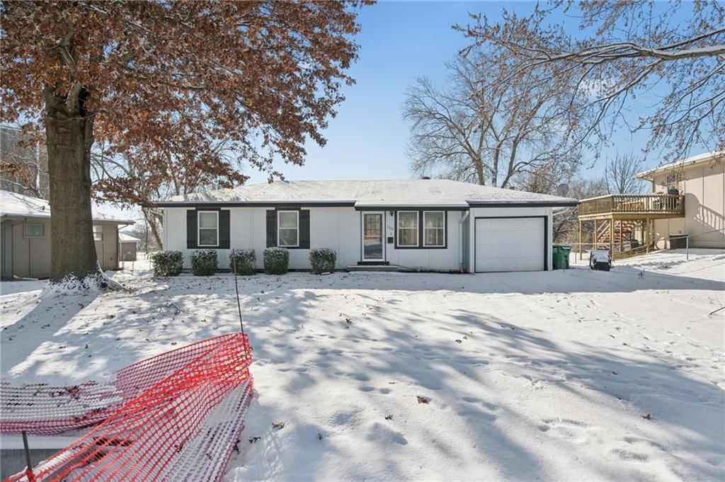 103 W Edgewood Drive — photo 2
