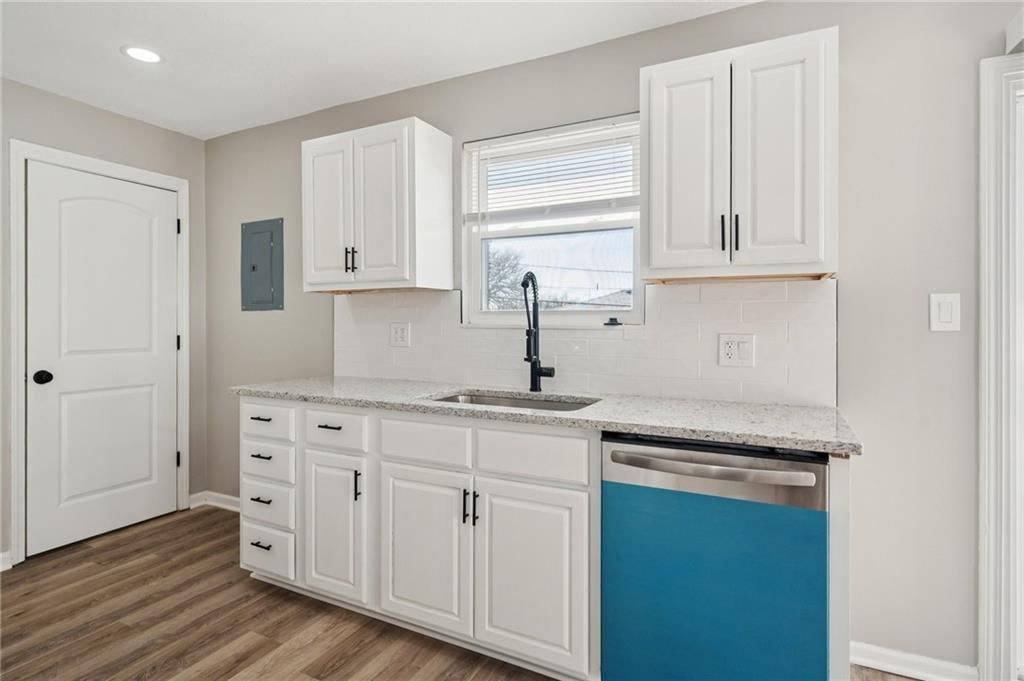 103 W Edgewood Drive — photo 9