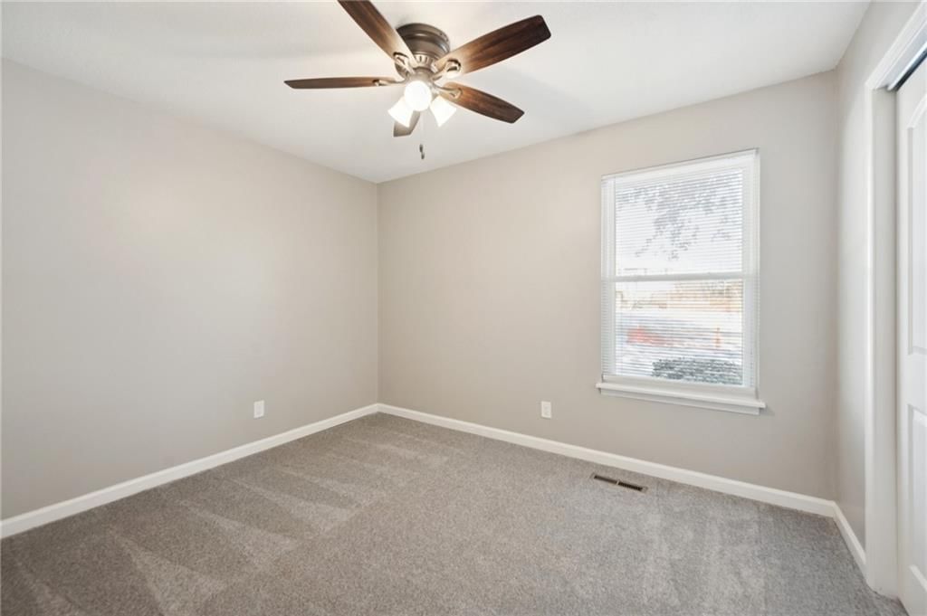103 W Edgewood Drive — photo 12