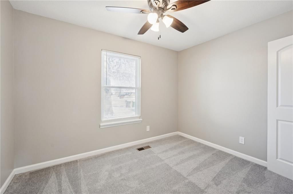 103 W Edgewood Drive — photo 14