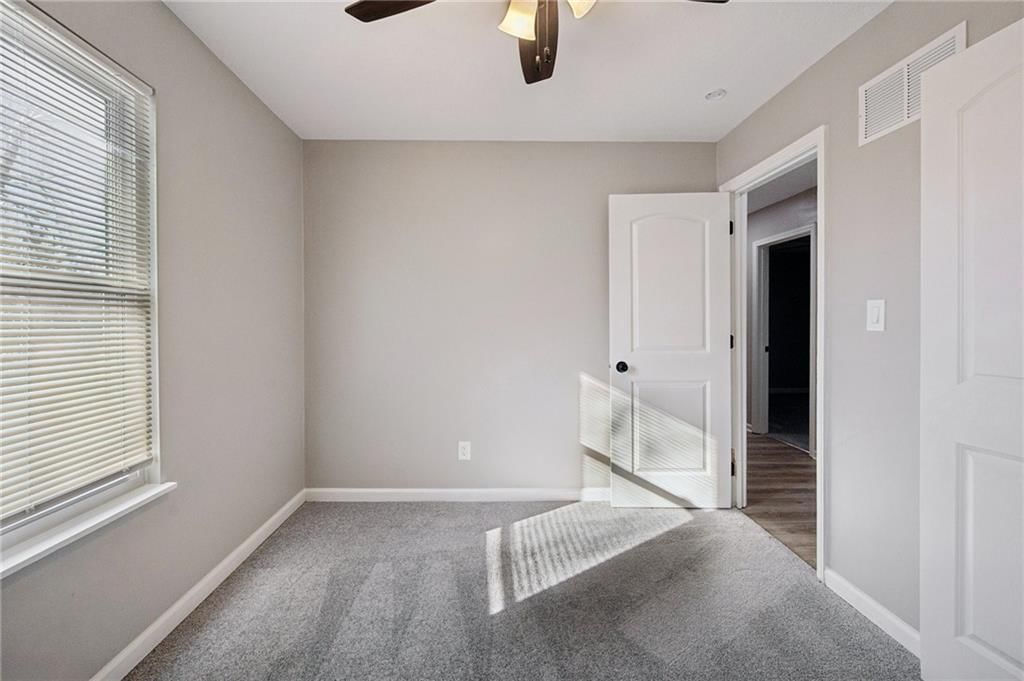 103 W Edgewood Drive — photo 20