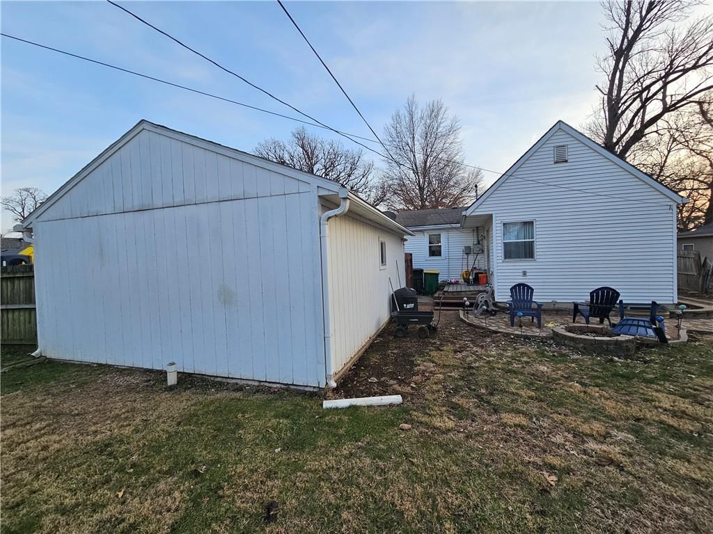 138 W WARREN Street — photo 7