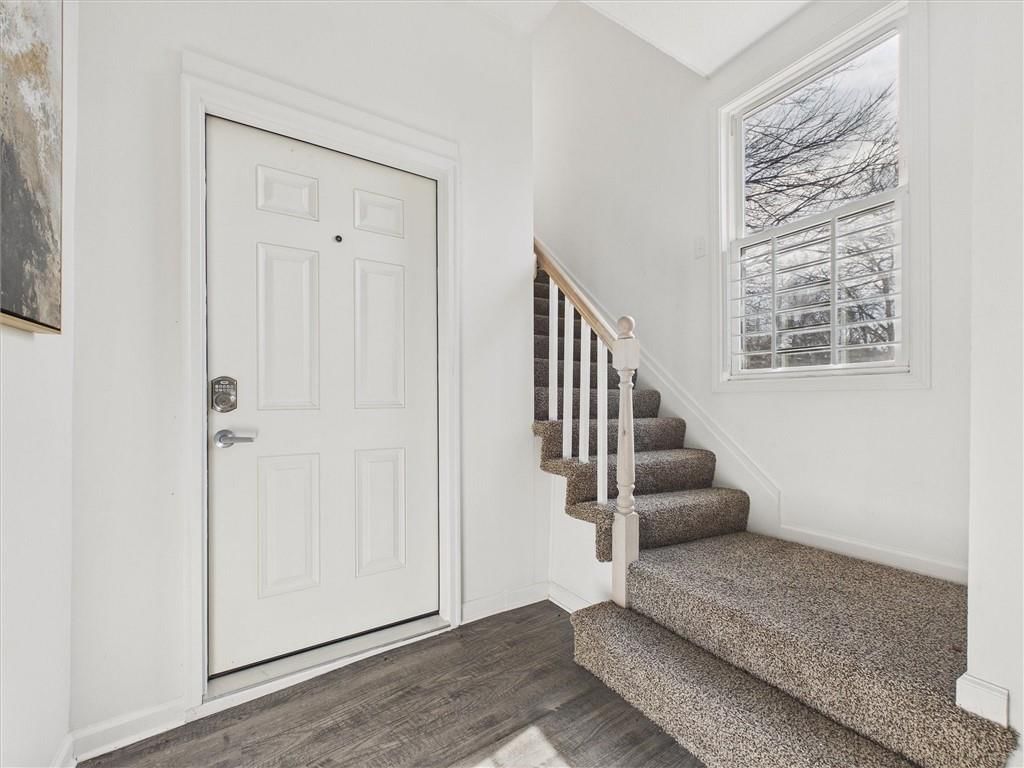 2421 Chestnut Avenue — photo 6