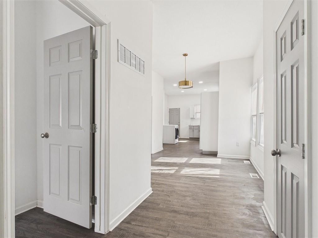 2421 Chestnut Avenue — photo 8