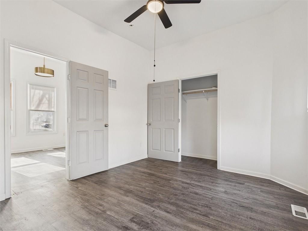 2421 Chestnut Avenue — photo 13