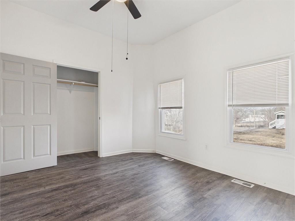 2421 Chestnut Avenue — photo 16