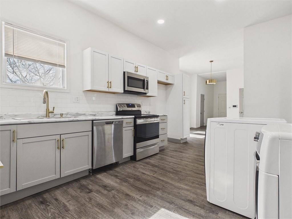 2421 Chestnut Avenue — photo 19