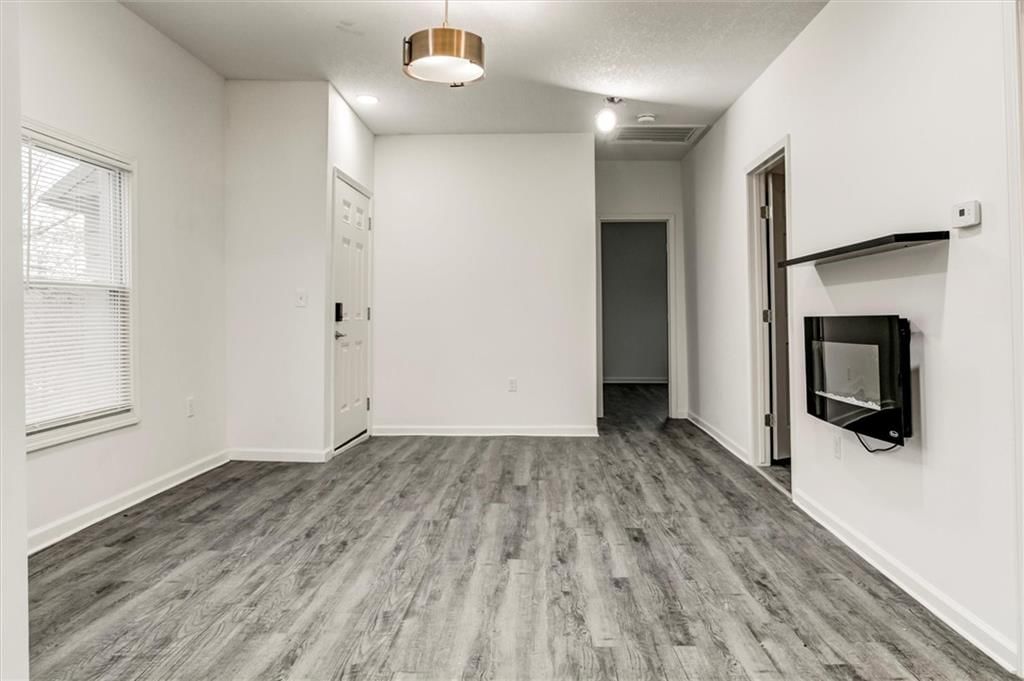 2421 Chestnut Avenue — photo 21