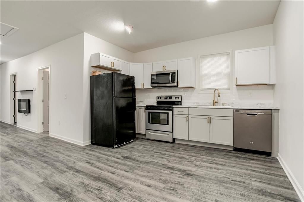 2421 Chestnut Avenue — photo 23