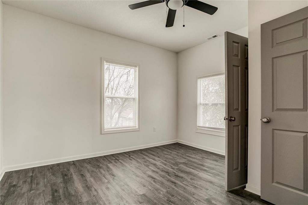 2421 Chestnut Avenue — photo 26