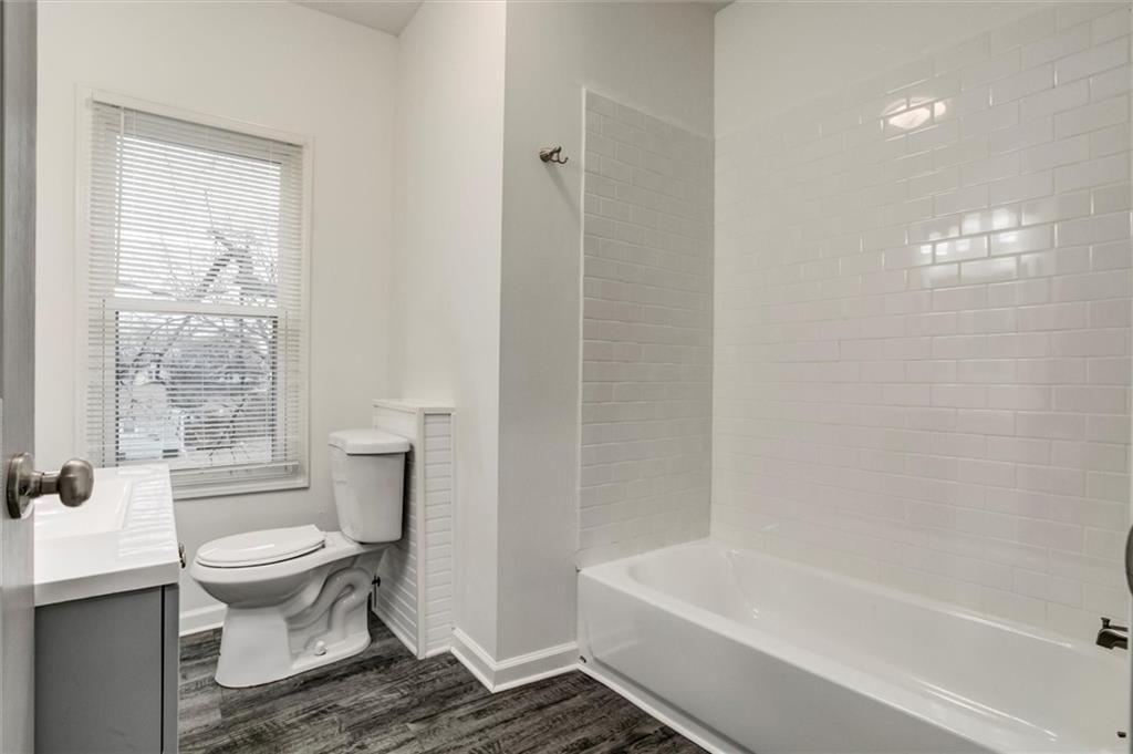 2421 Chestnut Avenue — photo 30