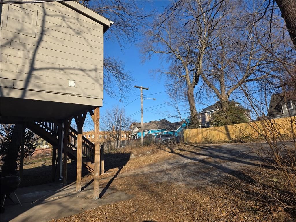 2421 Chestnut Avenue — photo 34