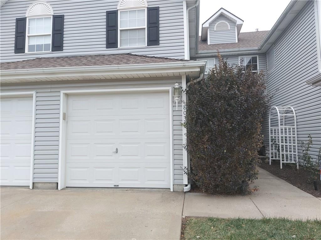 8039 N Elmwood Avenue — photo 2
