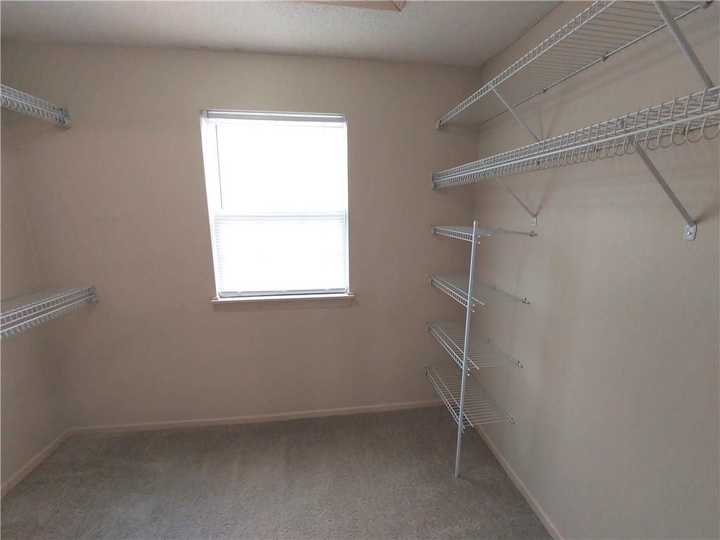 8039 N Elmwood Avenue — photo 11