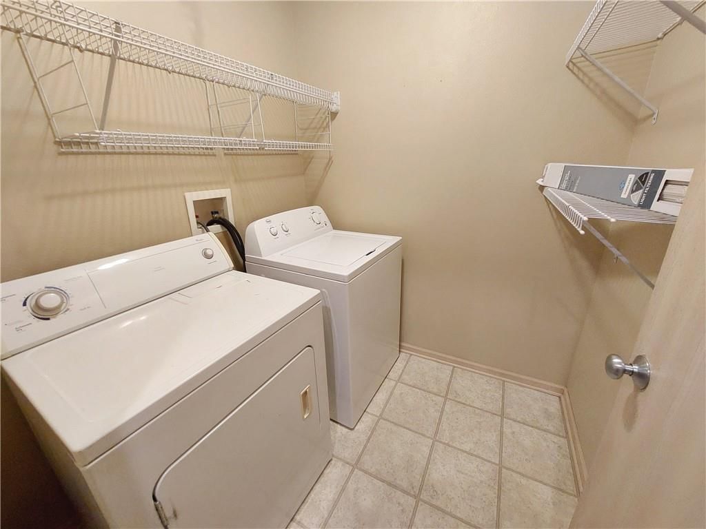8039 N Elmwood Avenue — photo 16