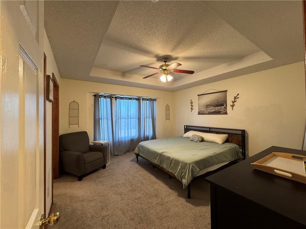 300 N Hickory Street — photo 10