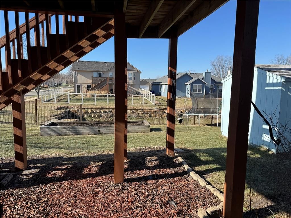 300 N Hickory Street — photo 25