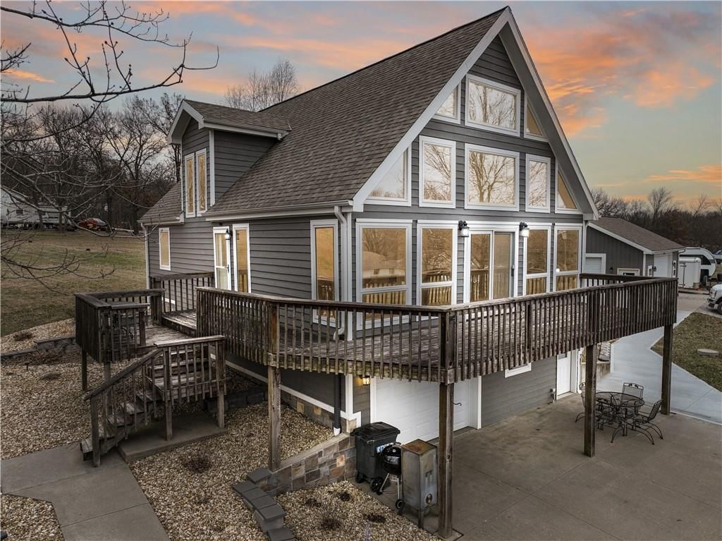 385 Lake Viking Terrace — photo 2