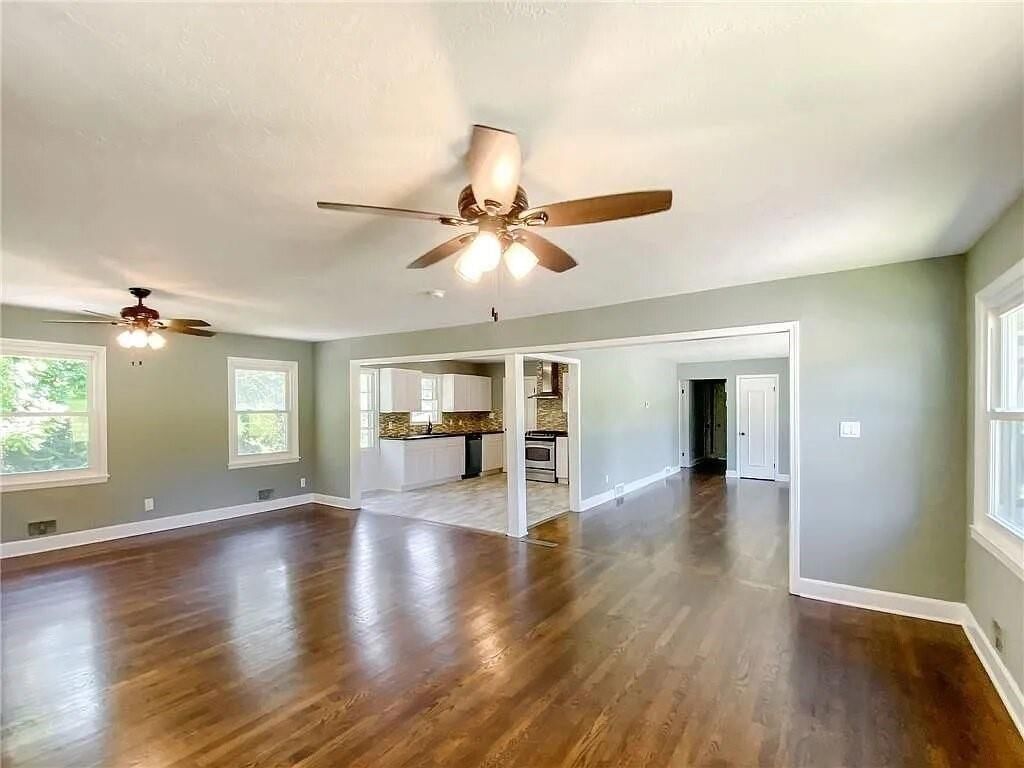 8307 Holmes Road — photo 5