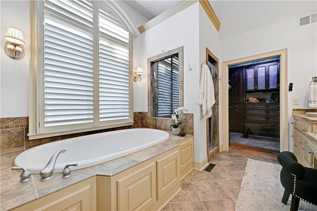 14001 Nicklaus Drive — photo 31