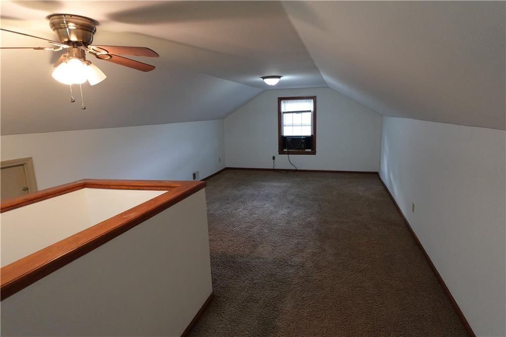 4429 N Oak Trafficway — photo 13