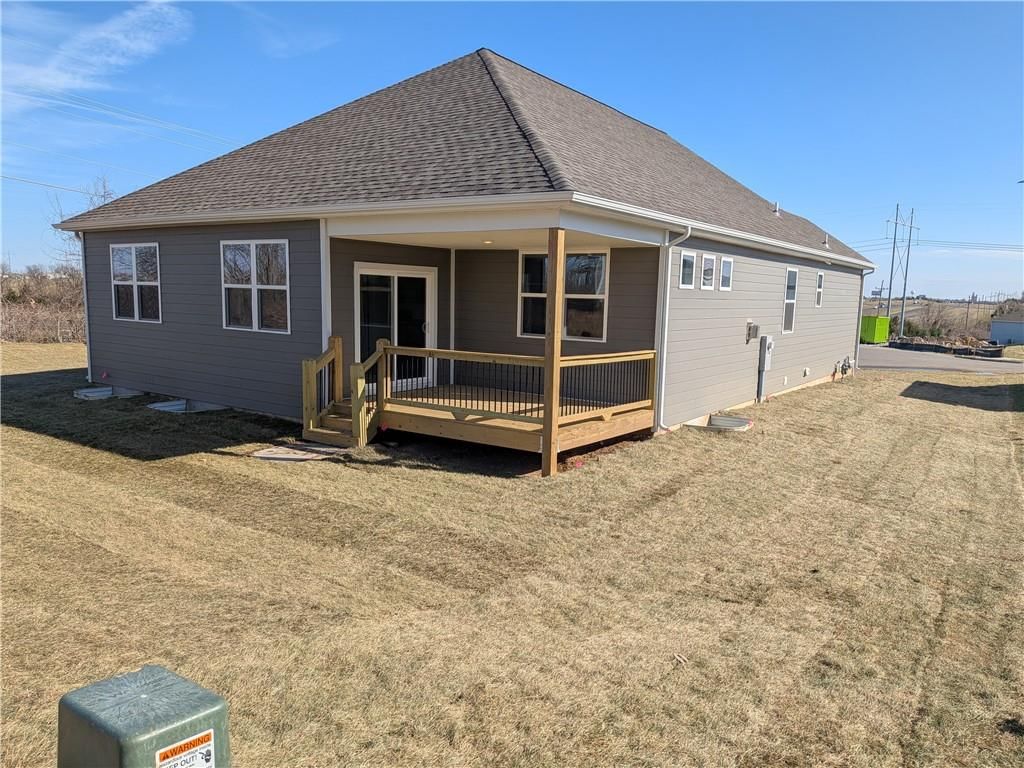 20754 W 188th Terrace — photo 3