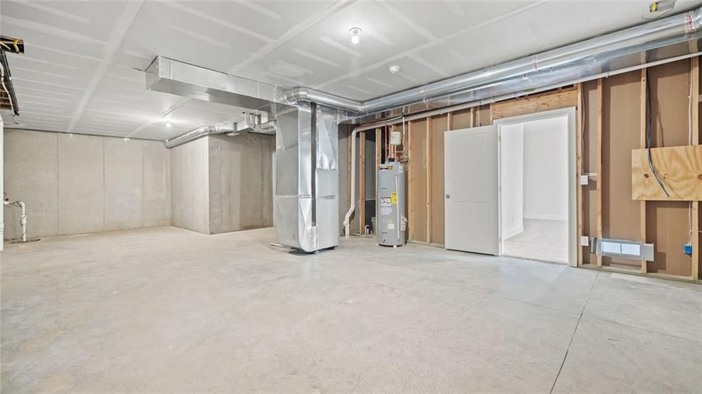 20754 W 188th Terrace — photo 39