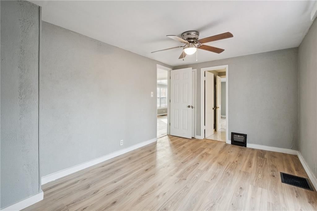 5626 Farrow Avenue — photo 8