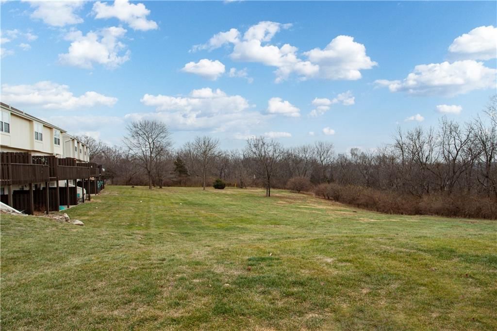 1228 NW Hidden Ridge Circle — photo 8