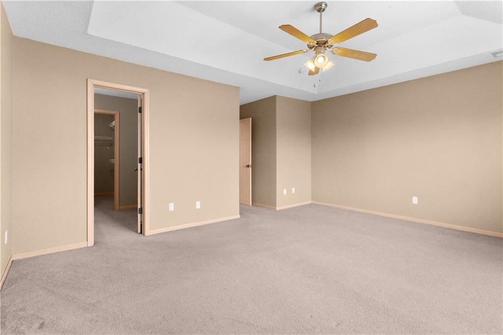 1228 NW Hidden Ridge Circle — photo 26