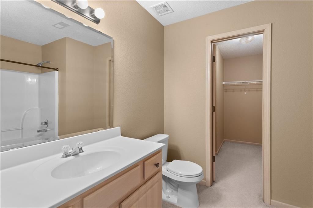 1228 NW Hidden Ridge Circle — photo 27