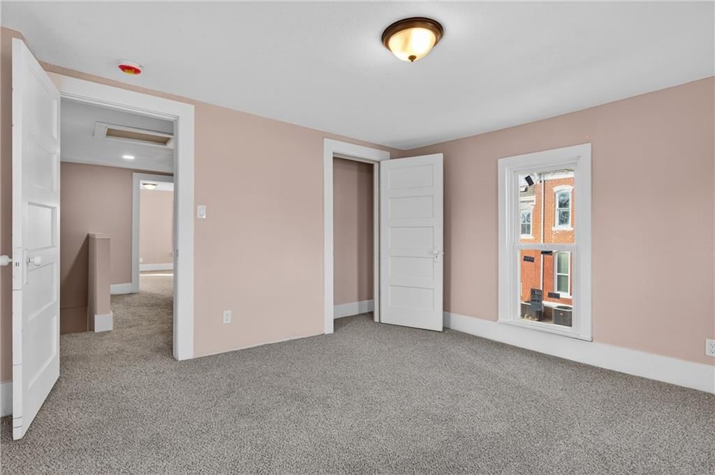12 S Eddy Street — photo 34