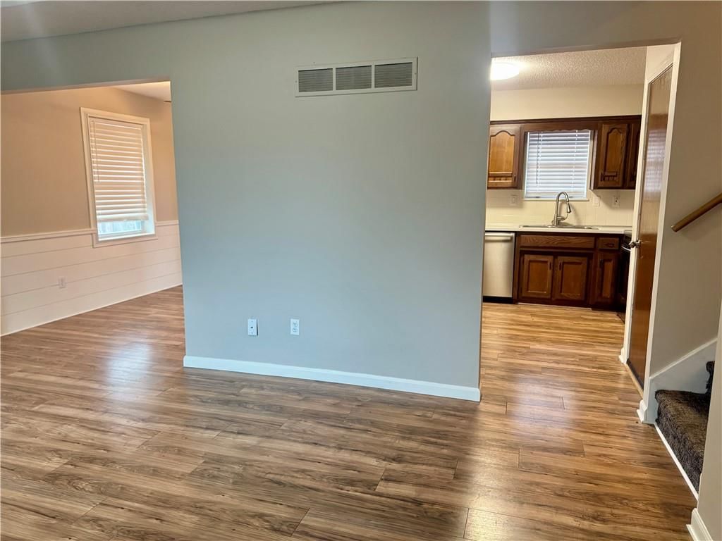 613 SE Westwind Drive — photo 8