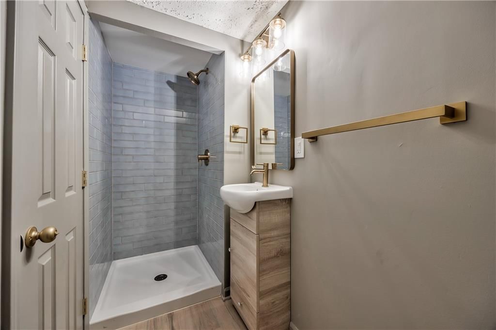 10009 Grandview Drive — photo 16